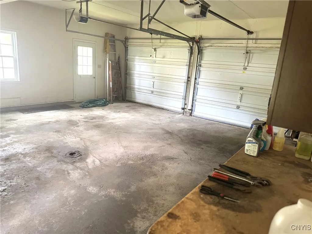 6 Hubbardton Road, New Hartford, New York 13413, New Hartford, New York 13413, 5 Bedrooms Bedrooms, 8 Rooms Rooms,3 BathroomsBathrooms,Residential,For Sale,6 Hubbardton Road, New Hartford, New York 13413,S1633391