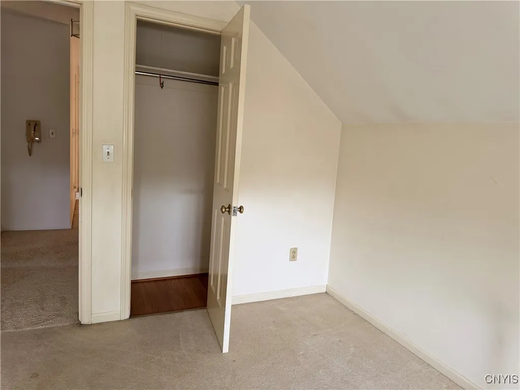 6 Hubbardton Road, New Hartford, New York 13413, New Hartford, New York 13413, 5 Bedrooms Bedrooms, 8 Rooms Rooms,3 BathroomsBathrooms,Residential,For Sale,6 Hubbardton Road, New Hartford, New York 13413,S1633391