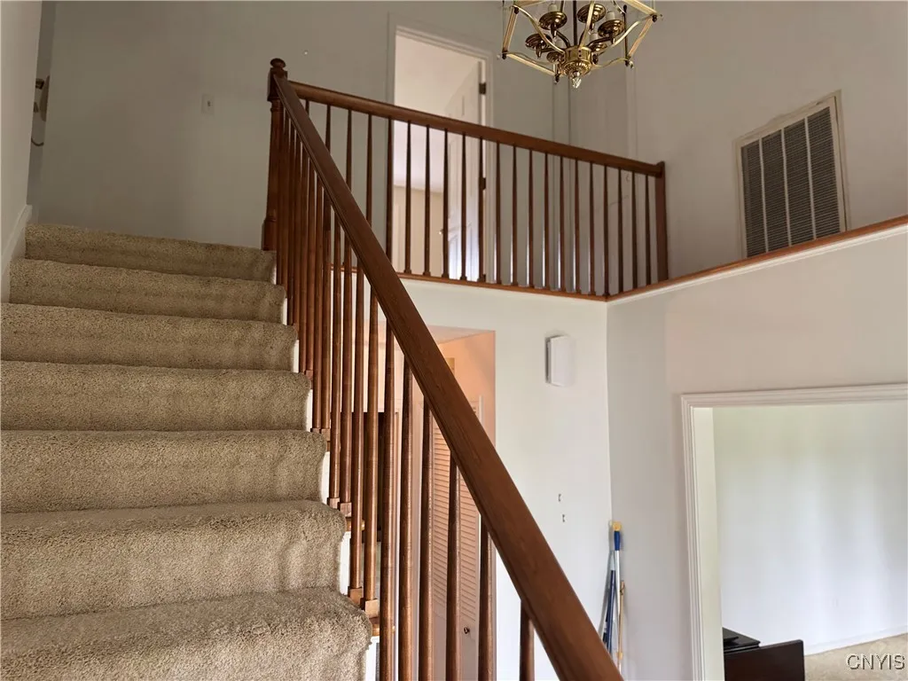6 Hubbardton Road, New Hartford, New York 13413, New Hartford, New York 13413, 5 Bedrooms Bedrooms, 8 Rooms Rooms,3 BathroomsBathrooms,Residential,For Sale,6 Hubbardton Road, New Hartford, New York 13413,S1633391