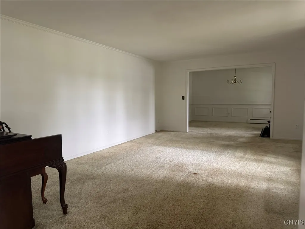 6 Hubbardton Road, New Hartford, New York 13413, New Hartford, New York 13413, 5 Bedrooms Bedrooms, 8 Rooms Rooms,3 BathroomsBathrooms,Residential,For Sale,6 Hubbardton Road, New Hartford, New York 13413,S1633391