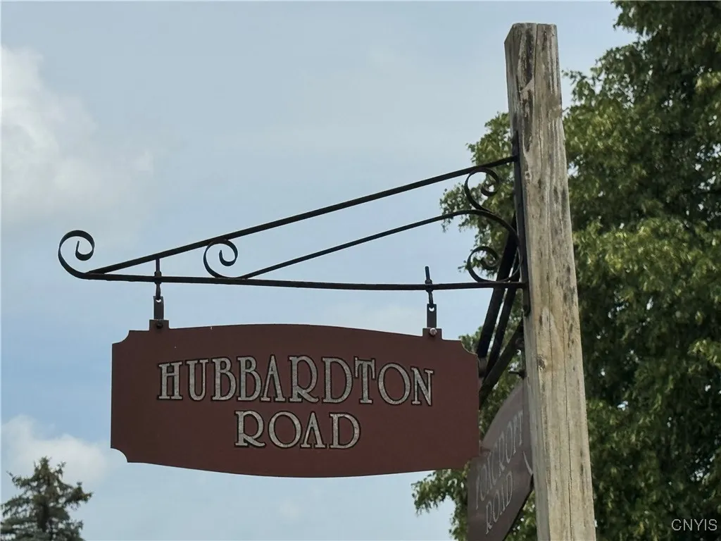 6 Hubbardton Road, New Hartford, New York 13413, New Hartford, New York 13413, 5 Bedrooms Bedrooms, 8 Rooms Rooms,3 BathroomsBathrooms,Residential,For Sale,6 Hubbardton Road, New Hartford, New York 13413,S1633391