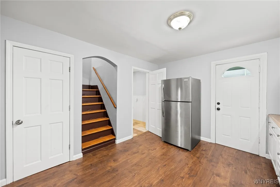 111 Gorton Street, Buffalo, New York 14207, Buffalo, New York 14207, 4 Bedrooms Bedrooms, 10 Rooms Rooms,1 BathroomBathrooms,Residential,For Sale,111 Gorton Street, Buffalo, New York 14207,0,B1631629
