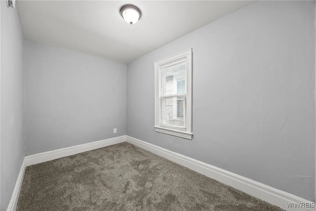 111 Gorton Street, Buffalo, New York 14207, Buffalo, New York 14207, 4 Bedrooms Bedrooms, 10 Rooms Rooms,1 BathroomBathrooms,Residential,For Sale,111 Gorton Street, Buffalo, New York 14207,0,B1631629