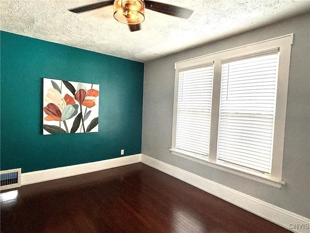 103 Riverside Drive, Utica, New York 13502, Utica, New York 13502, 3 Bedrooms Bedrooms, 10 Rooms Rooms,1 BathroomBathrooms,Residential,Closed,103 Riverside Drive, Utica, New York 13502,0,S1633258