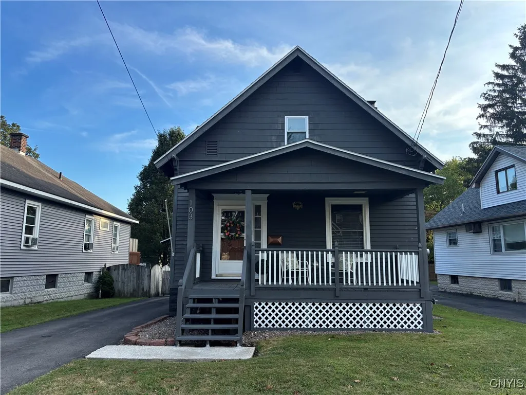 103 Riverside Drive, Utica, New York 13502, Utica, New York 13502, 3 Bedrooms Bedrooms, 10 Rooms Rooms,1 BathroomBathrooms,Residential,Closed,103 Riverside Drive, Utica, New York 13502,0,S1633258
