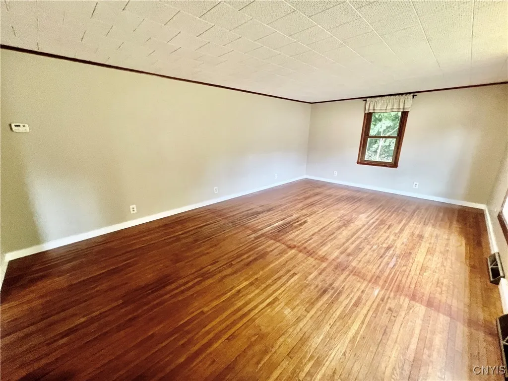 21 Brookside Avenue, Minetto, New York 13115, Minetto, New York 13115, 3 Bedrooms Bedrooms, 8 Rooms Rooms,1 BathroomBathrooms,Residential,For Sale,21 Brookside Avenue, Minetto, New York 13115,S1633410