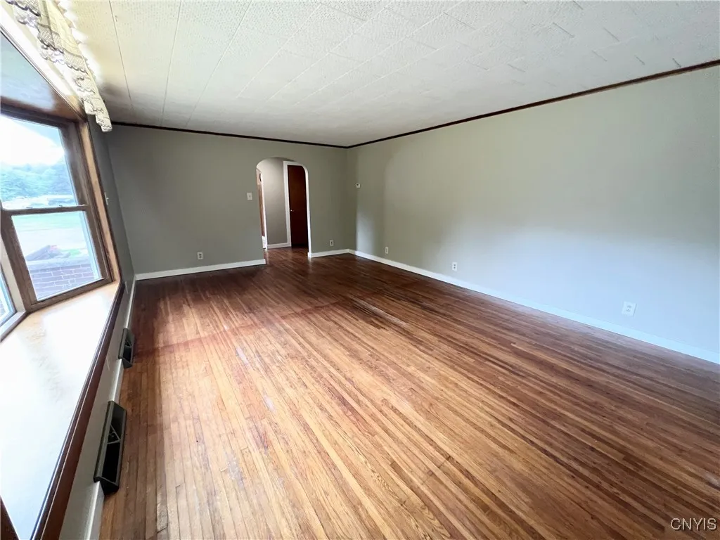 21 Brookside Avenue, Minetto, New York 13115, Minetto, New York 13115, 3 Bedrooms Bedrooms, 8 Rooms Rooms,1 BathroomBathrooms,Residential,For Sale,21 Brookside Avenue, Minetto, New York 13115,S1633410