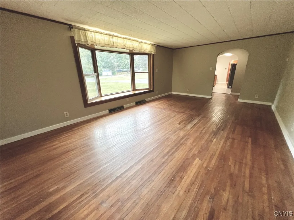 21 Brookside Avenue, Minetto, New York 13115, Minetto, New York 13115, 3 Bedrooms Bedrooms, 8 Rooms Rooms,1 BathroomBathrooms,Residential,For Sale,21 Brookside Avenue, Minetto, New York 13115,S1633410
