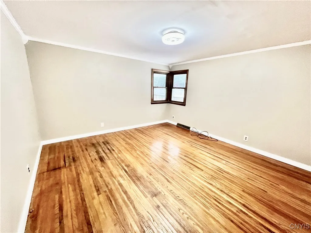 21 Brookside Avenue, Minetto, New York 13115, Minetto, New York 13115, 3 Bedrooms Bedrooms, 8 Rooms Rooms,1 BathroomBathrooms,Residential,For Sale,21 Brookside Avenue, Minetto, New York 13115,S1633410