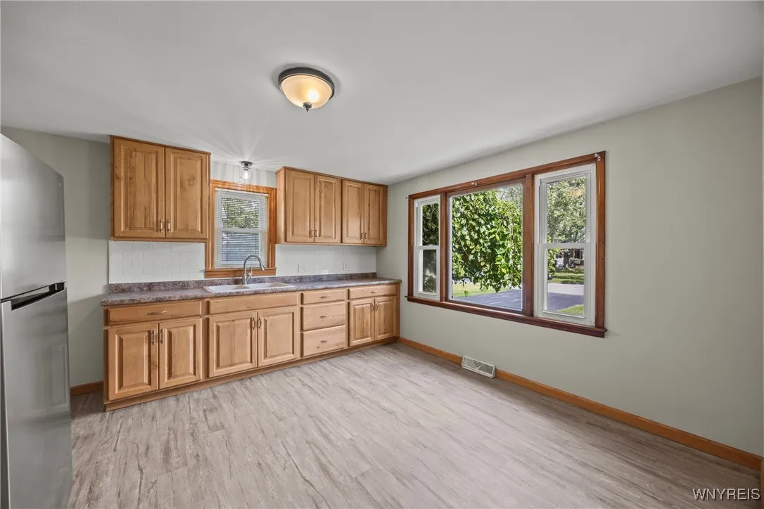 166 Boncroft Drive, West Seneca, New York 14224, West Seneca, New York 14224, 3 Bedrooms Bedrooms, ,2 BathroomsBathrooms,Residential,For Sale,166 Boncroft Drive, West Seneca, New York 14224,B1633389
