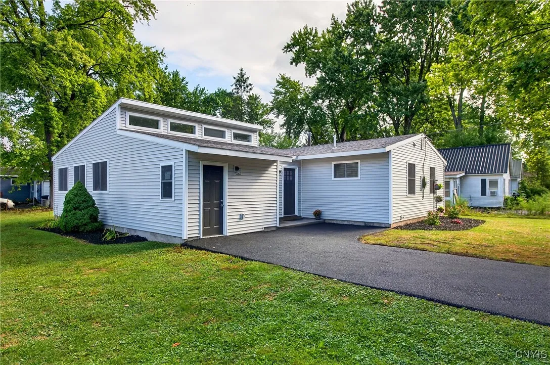 316 Hulbert Street, Manlius, New York 13116, Manlius, New York 13116, 4 Bedrooms Bedrooms, 9 Rooms Rooms,2 BathroomsBathrooms,Residential,For Sale,316 Hulbert Street, Manlius, New York 13116,S1633400