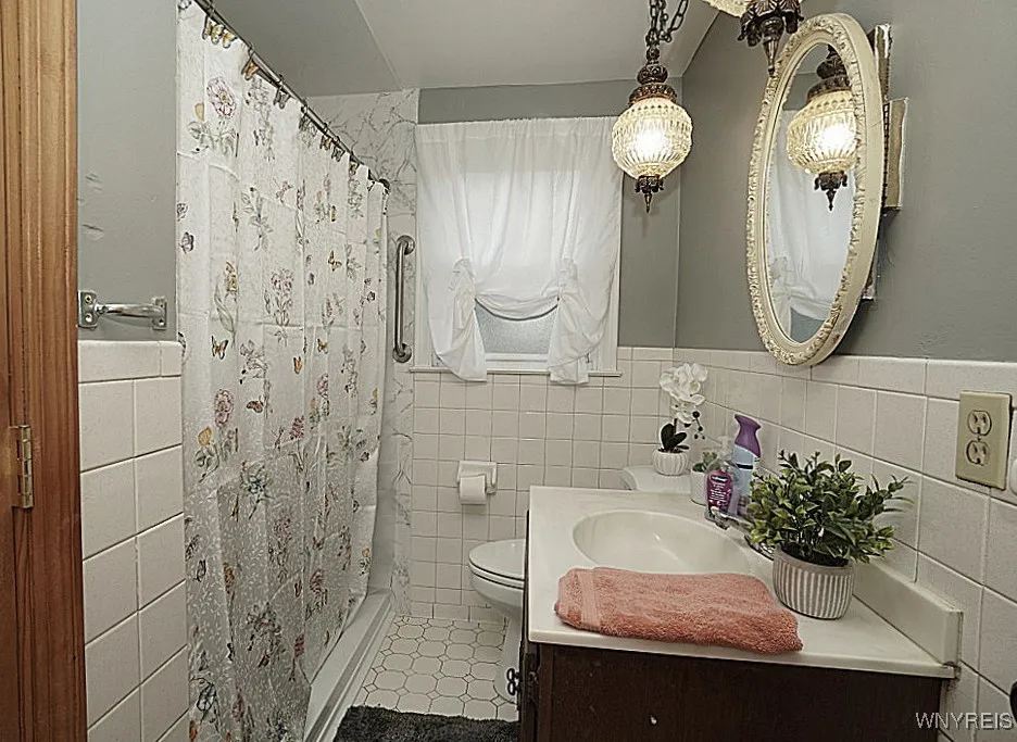 25 Bellinger Drive, Tonawanda, New York 14150, Tonawanda, New York 14150, 3 Bedrooms Bedrooms, 5 Rooms Rooms,1 BathroomBathrooms,Residential,For Sale,25 Bellinger Drive, Tonawanda, New York 14150,B1633224