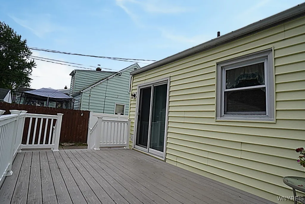 25 Bellinger Drive, Tonawanda, New York 14150, Tonawanda, New York 14150, 3 Bedrooms Bedrooms, 5 Rooms Rooms,1 BathroomBathrooms,Residential,For Sale,25 Bellinger Drive, Tonawanda, New York 14150,B1633224