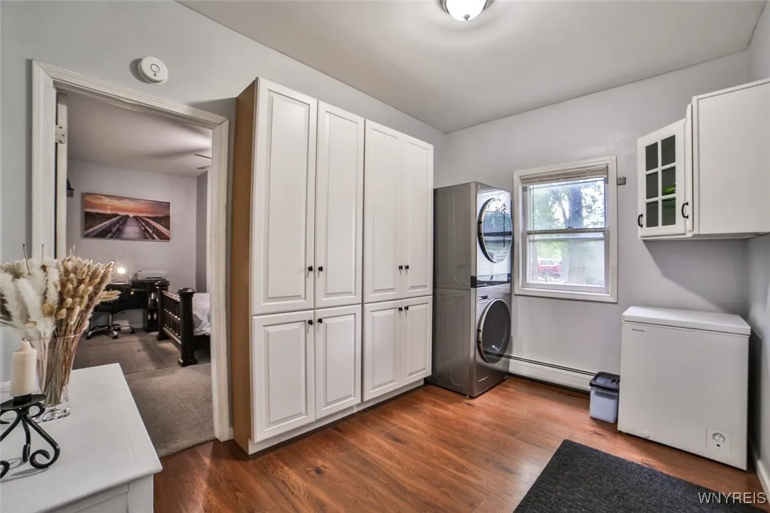 109 Minard Street, Lockport City, New York 14094, Lockport City, New York 14094, 3 Bedrooms Bedrooms, 7 Rooms Rooms,2 BathroomsBathrooms,Residential,For Sale,109 Minard Street, Lockport City, New York 14094,B1633057