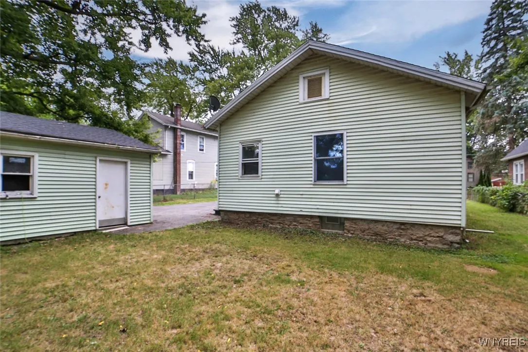 109 Minard Street, Lockport City, New York 14094, Lockport City, New York 14094, 3 Bedrooms Bedrooms, 7 Rooms Rooms,2 BathroomsBathrooms,Residential,For Sale,109 Minard Street, Lockport City, New York 14094,B1633057