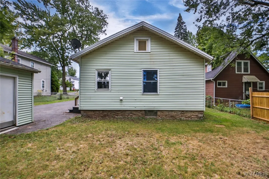 109 Minard Street, Lockport City, New York 14094, Lockport City, New York 14094, 3 Bedrooms Bedrooms, 7 Rooms Rooms,2 BathroomsBathrooms,Residential,For Sale,109 Minard Street, Lockport City, New York 14094,B1633057