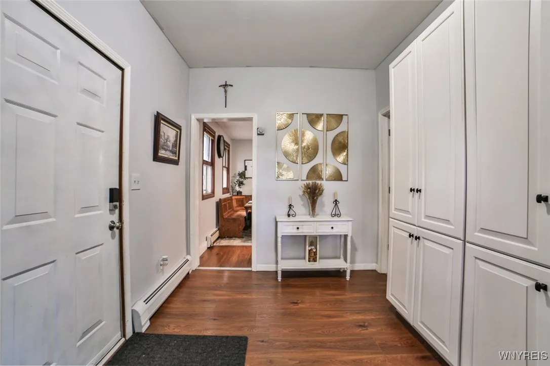 109 Minard Street, Lockport City, New York 14094, Lockport City, New York 14094, 3 Bedrooms Bedrooms, 7 Rooms Rooms,2 BathroomsBathrooms,Residential,For Sale,109 Minard Street, Lockport City, New York 14094,B1633057