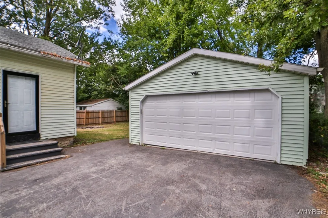 109 Minard Street, Lockport City, New York 14094, Lockport City, New York 14094, 3 Bedrooms Bedrooms, 7 Rooms Rooms,2 BathroomsBathrooms,Residential,For Sale,109 Minard Street, Lockport City, New York 14094,B1633057