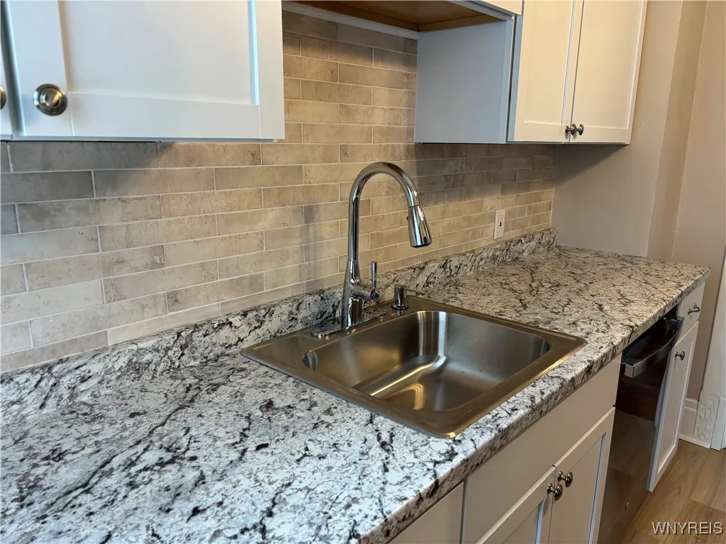 172 80th St, Niagara Falls, New York 14304, Niagara Falls, New York 14304, 2 Bedrooms Bedrooms, 6 Rooms Rooms,1 BathroomBathrooms,Residential,For Sale,172 80th St, Niagara Falls, New York 14304,B1633403