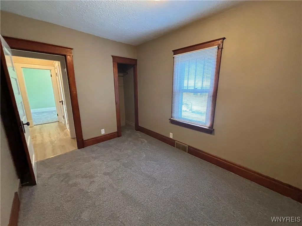 172 80th St, Niagara Falls, New York 14304, Niagara Falls, New York 14304, 2 Bedrooms Bedrooms, 6 Rooms Rooms,1 BathroomBathrooms,Residential,For Sale,172 80th St, Niagara Falls, New York 14304,B1633403