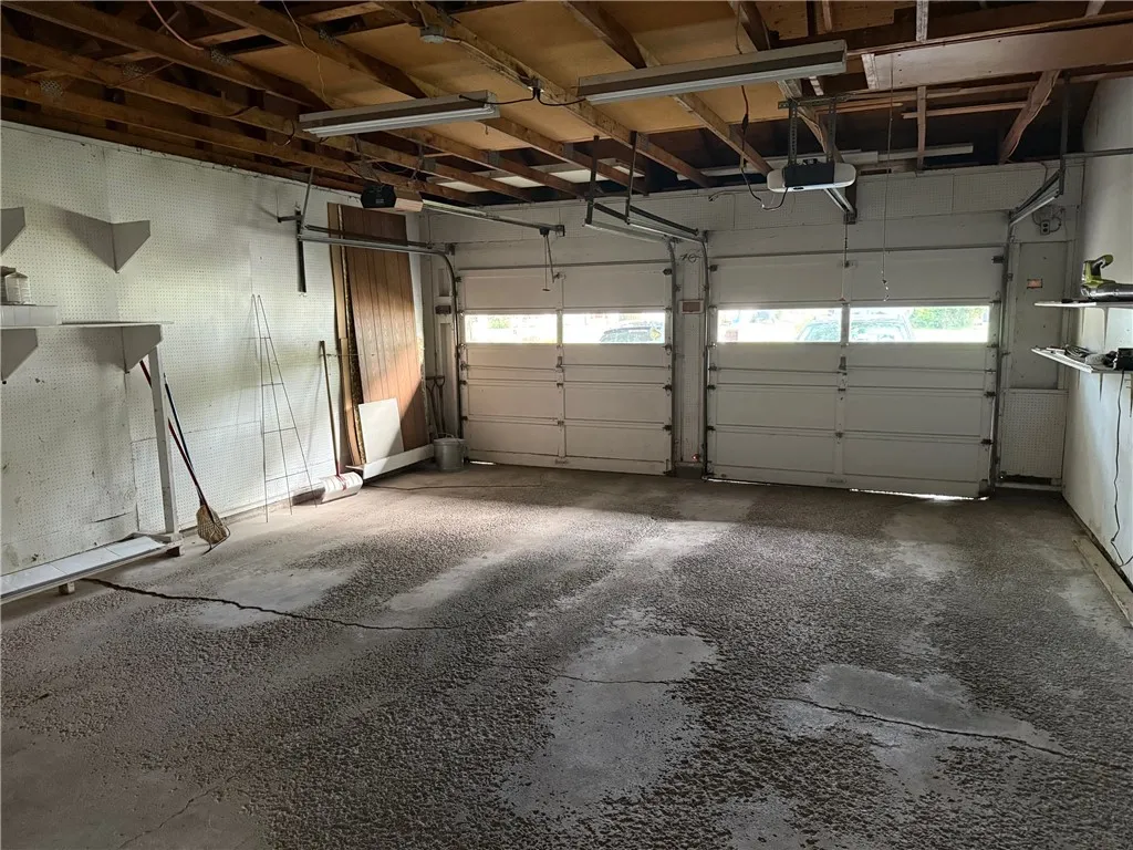 14 Watch Hill Drive, Chili, New York 14624, Chili, New York 14624, 4 Bedrooms Bedrooms, 8 Rooms Rooms,1 BathroomBathrooms,Residential,For Sale,14 Watch Hill Drive, Chili, New York 14624,R1632821
