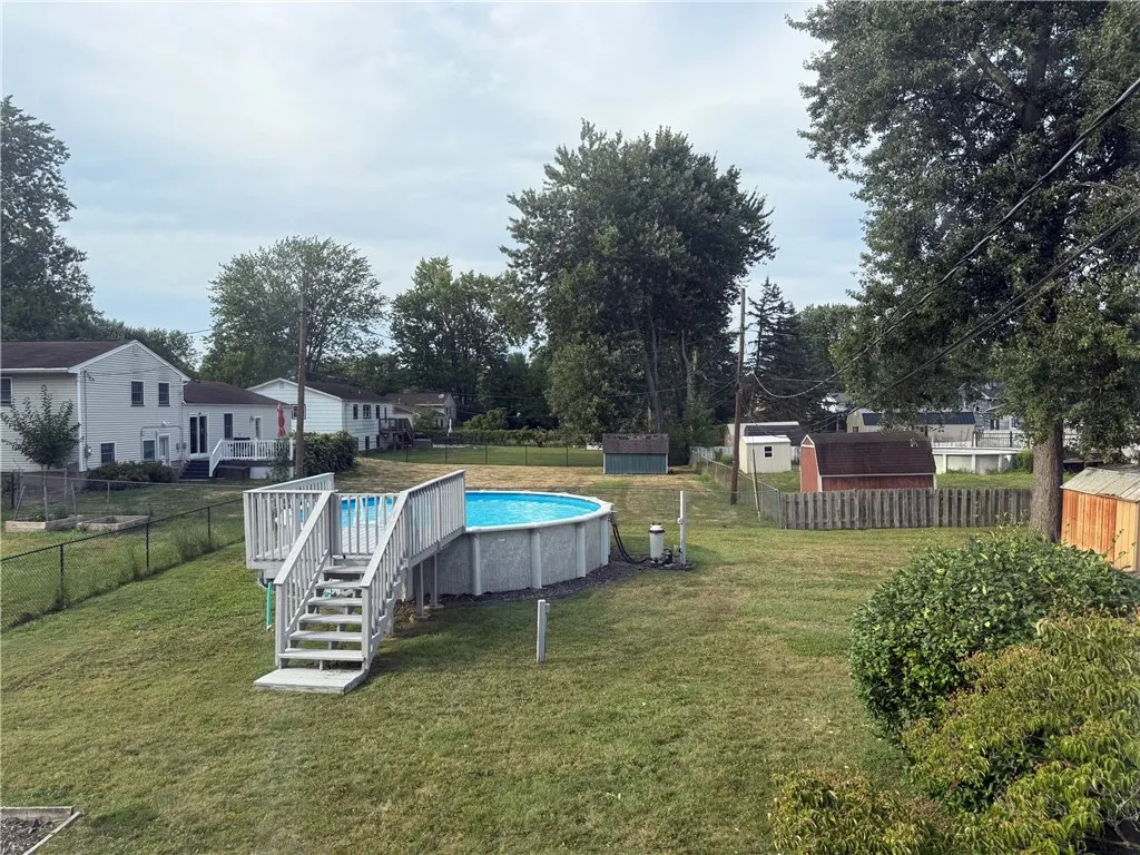 14 Watch Hill Drive, Chili, New York 14624, Chili, New York 14624, 4 Bedrooms Bedrooms, 8 Rooms Rooms,1 BathroomBathrooms,Residential,For Sale,14 Watch Hill Drive, Chili, New York 14624,R1632821