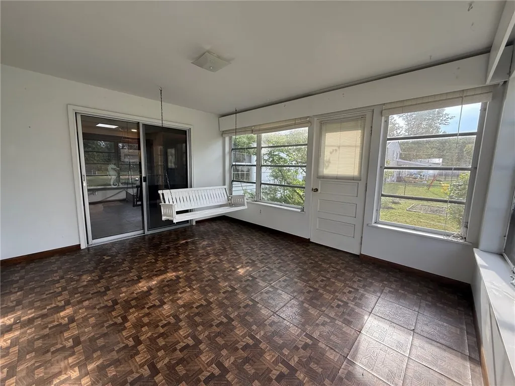 14 Watch Hill Drive, Chili, New York 14624, Chili, New York 14624, 4 Bedrooms Bedrooms, 8 Rooms Rooms,1 BathroomBathrooms,Residential,For Sale,14 Watch Hill Drive, Chili, New York 14624,R1632821