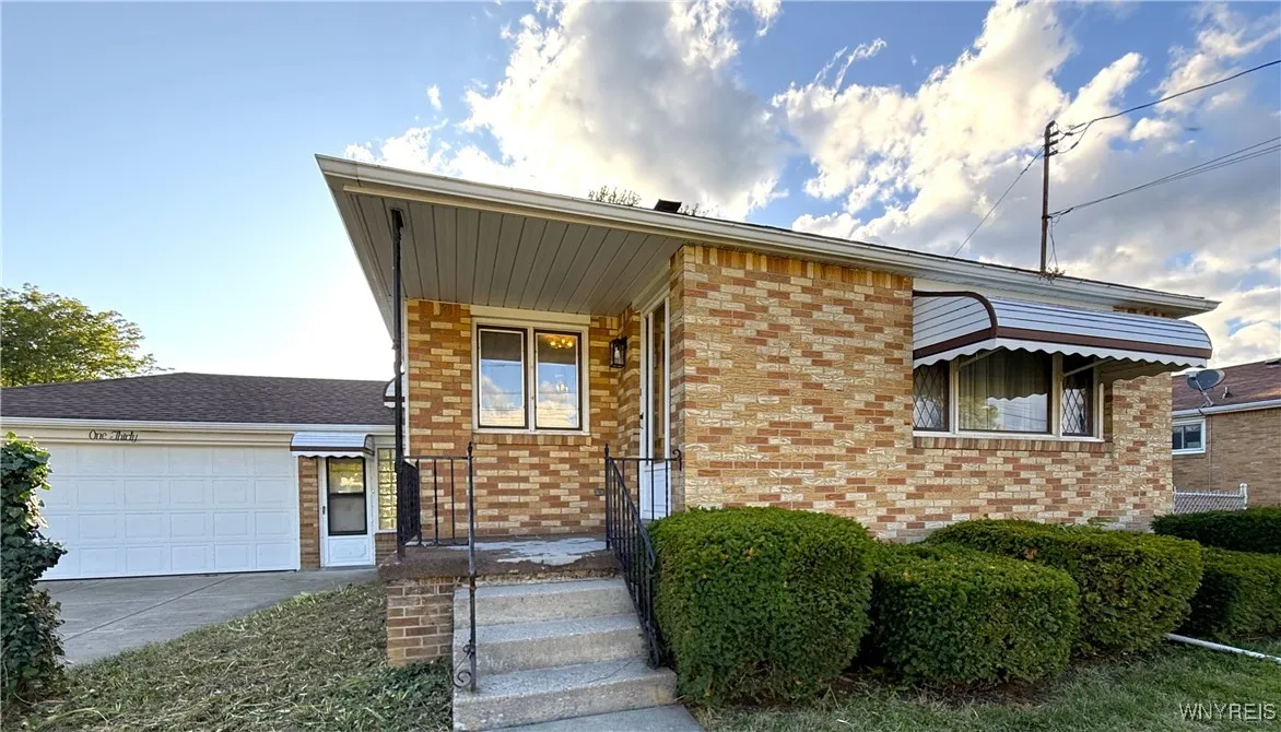 OPen Front Porch