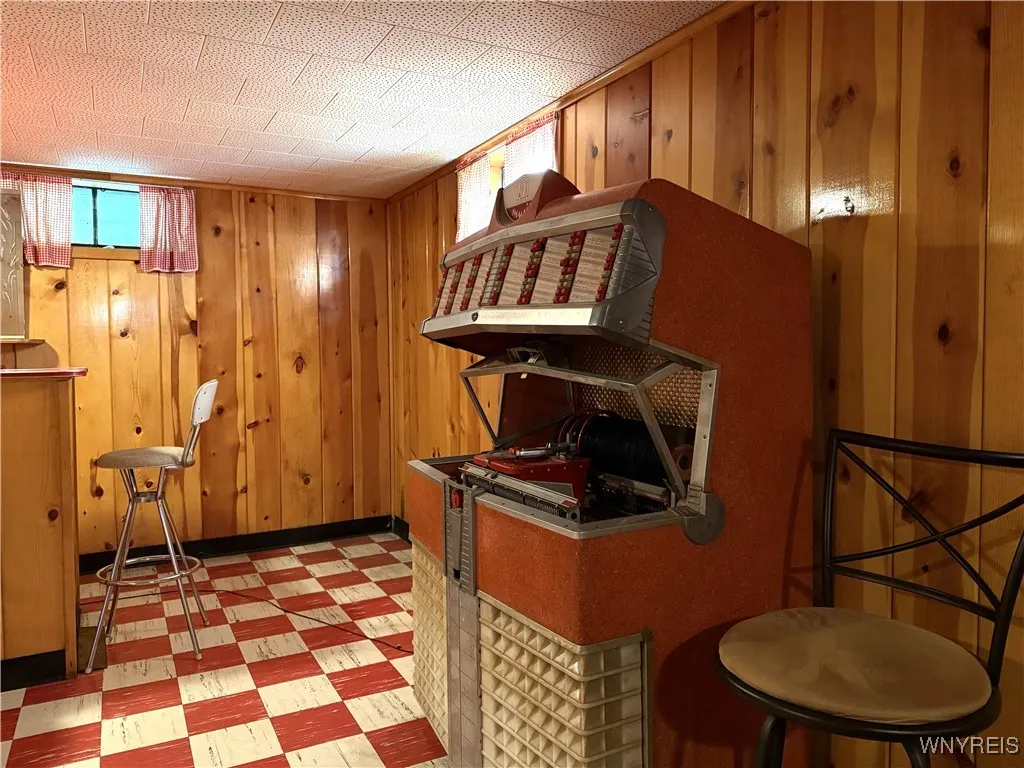 Basement with retro jukebox. Cool!