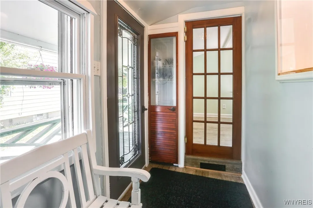 706 Longmeadow Road, Amherst, New York 14226, Amherst, New York 14226, 2 Bedrooms Bedrooms, 5 Rooms Rooms,1 BathroomBathrooms,Residential,For Sale,706 Longmeadow Road, Amherst, New York 14226,B1633066