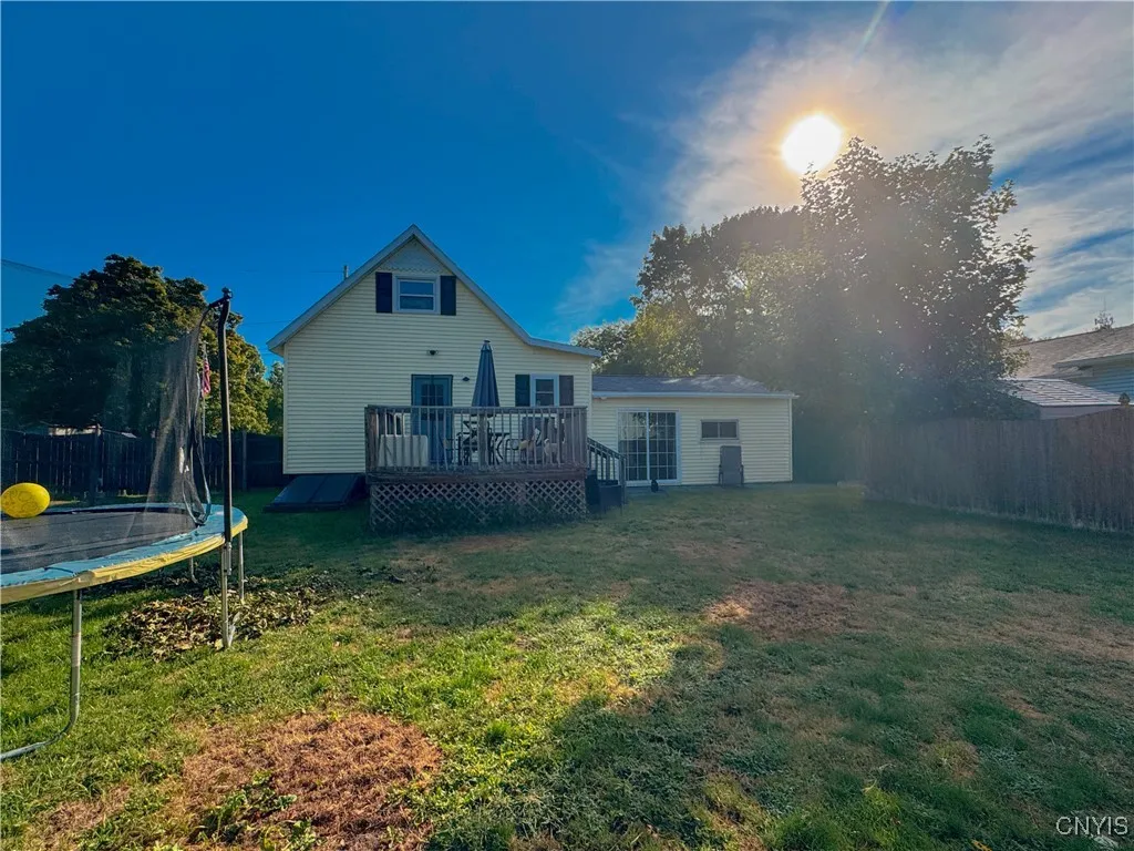 68 East 11th Street, Oswego, New York 13126, Oswego, New York 13126, 3 Bedrooms Bedrooms, 5 Rooms Rooms,1 BathroomBathrooms,Residential,Closed,68 East 11th Street, Oswego, New York 13126,0,S1633374