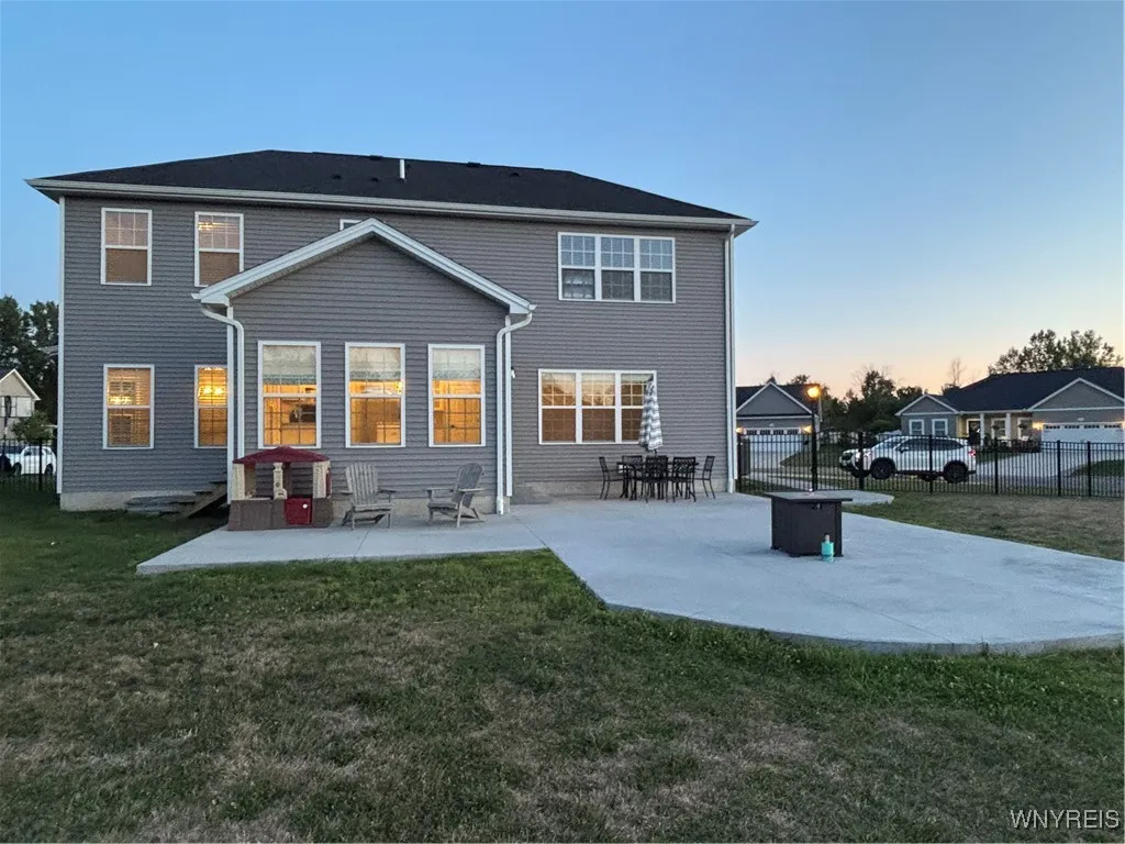 3383 Ashwood Drive, Wheatfield, New York 14120, Wheatfield, New York 14120, 4 Bedrooms Bedrooms, 14 Rooms Rooms,2 BathroomsBathrooms,Residential,For Sale,3383 Ashwood Drive, Wheatfield, New York 14120,B1632866