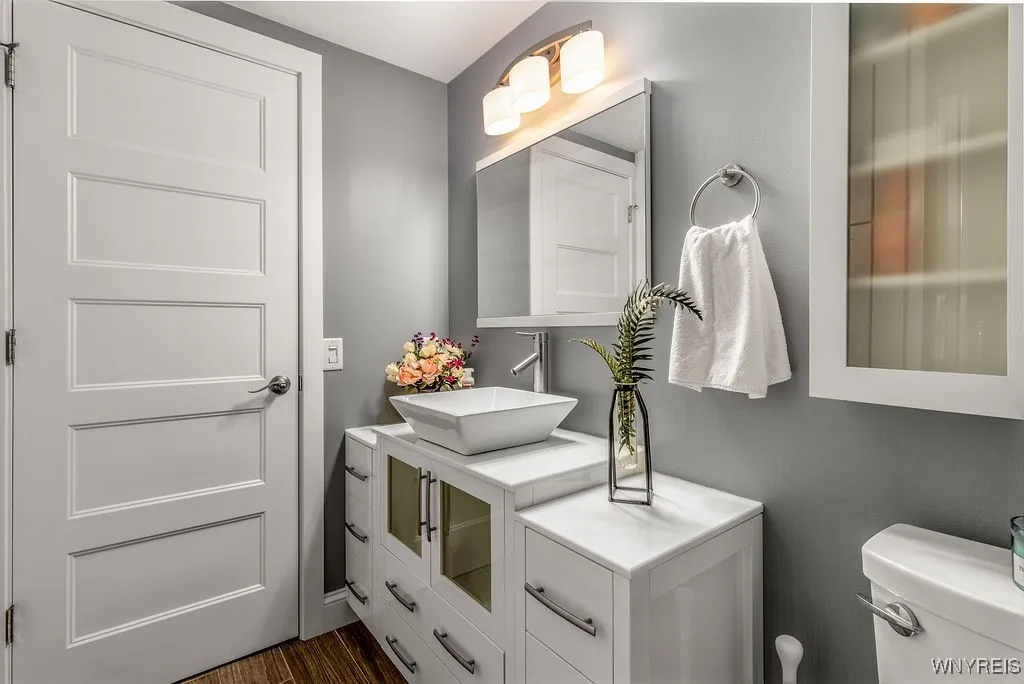 41 Ridgeview Lane, Concord, New York 14069, Concord, New York 14069, 3 Bedrooms Bedrooms, 7 Rooms Rooms,2 BathroomsBathrooms,Residential,For Sale,41 Ridgeview Lane, Concord, New York 14069,B1632784