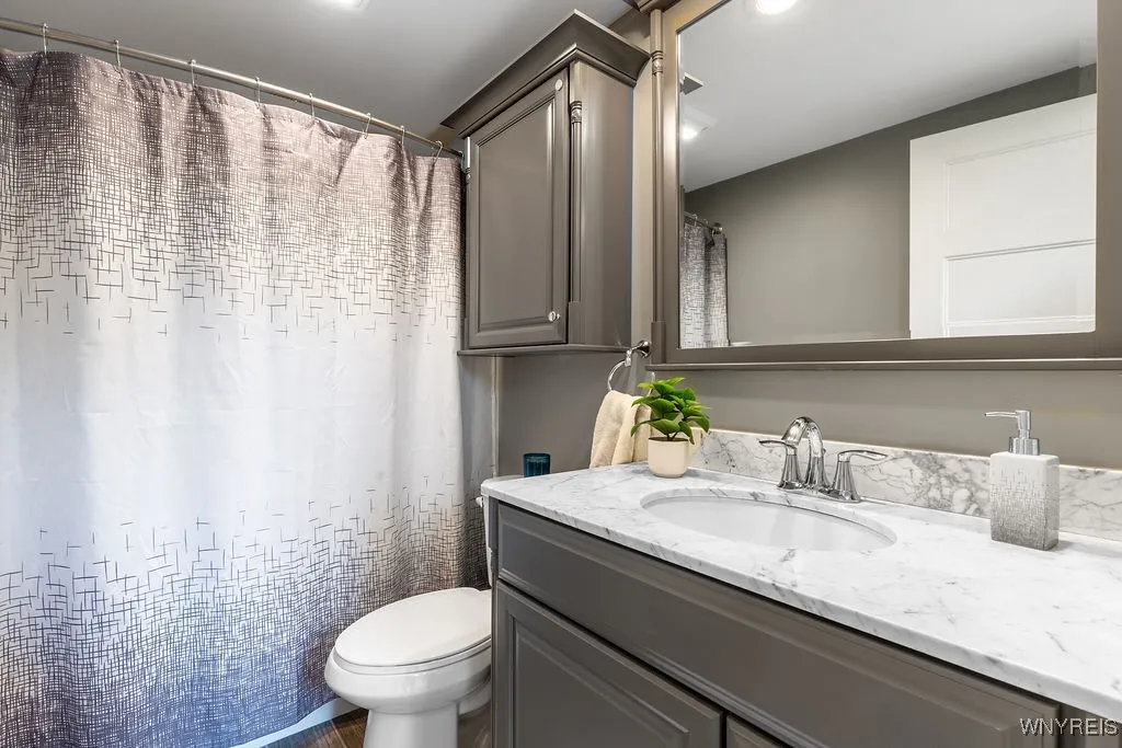 41 Ridgeview Lane, Concord, New York 14069, Concord, New York 14069, 3 Bedrooms Bedrooms, 7 Rooms Rooms,2 BathroomsBathrooms,Residential,For Sale,41 Ridgeview Lane, Concord, New York 14069,B1632784