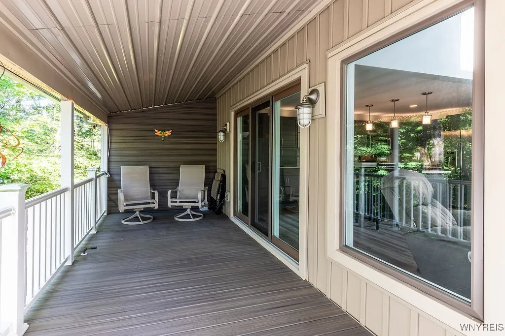 41 Ridgeview Lane, Concord, New York 14069, Concord, New York 14069, 3 Bedrooms Bedrooms, 7 Rooms Rooms,2 BathroomsBathrooms,Residential,Closed,41 Ridgeview Lane, Concord, New York 14069,0,B1632784