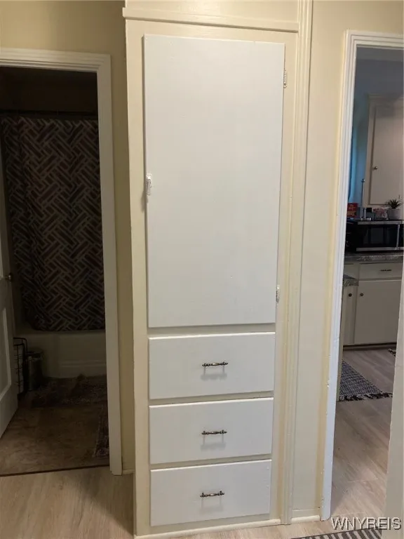 618 82nd Street, Niagara Falls, New York 14304, Niagara Falls, New York 14304, 4 Bedrooms Bedrooms, 7 Rooms Rooms,1 BathroomBathrooms,Residential,For Sale,618 82nd Street, Niagara Falls, New York 14304,0,B1633319