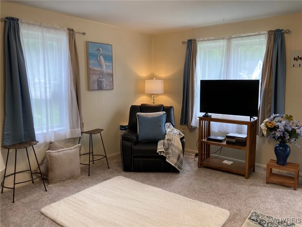 618 82nd Street, Niagara Falls, New York 14304, Niagara Falls, New York 14304, 4 Bedrooms Bedrooms, 7 Rooms Rooms,1 BathroomBathrooms,Residential,For Sale,618 82nd Street, Niagara Falls, New York 14304,0,B1633319