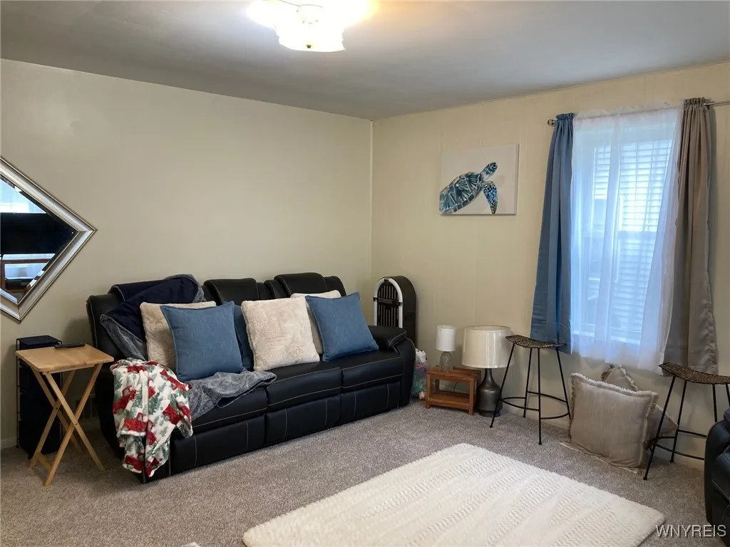 618 82nd Street, Niagara Falls, New York 14304, Niagara Falls, New York 14304, 4 Bedrooms Bedrooms, 7 Rooms Rooms,1 BathroomBathrooms,Residential,For Sale,618 82nd Street, Niagara Falls, New York 14304,0,B1633319