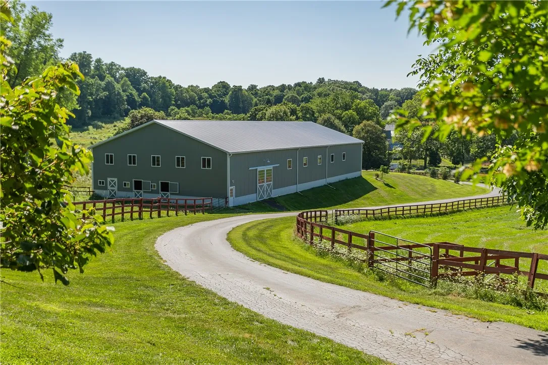 1335 Strong Road, Victor, New York 14564, Victor, New York 14564, 4 Bedrooms Bedrooms, 10 Rooms Rooms,2 BathroomsBathrooms,Residential,For Sale,1335 Strong Road, Victor, New York 14564,R1630986