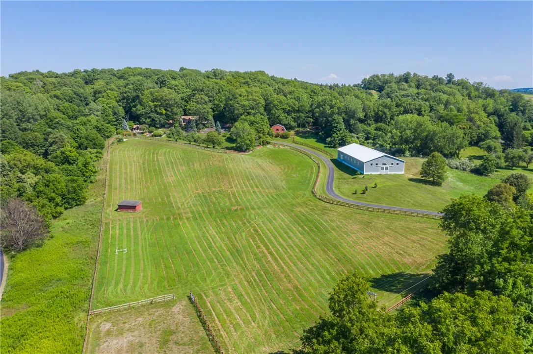 1335 Strong Road, Victor, New York 14564, Victor, New York 14564, 4 Bedrooms Bedrooms, 10 Rooms Rooms,2 BathroomsBathrooms,Residential,For Sale,1335 Strong Road, Victor, New York 14564,R1630986