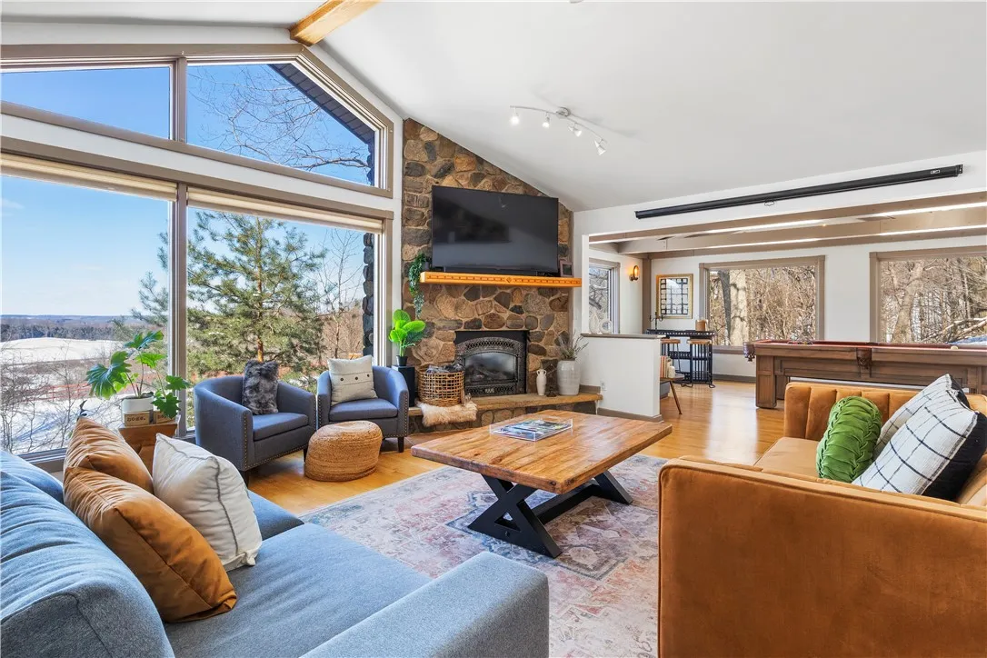1335 Strong Road, Victor, New York 14564, Victor, New York 14564, 4 Bedrooms Bedrooms, 10 Rooms Rooms,2 BathroomsBathrooms,Residential,For Sale,1335 Strong Road, Victor, New York 14564,R1630986