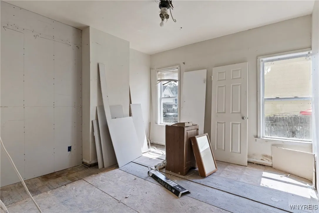 30 South Putnam Street W, Buffalo, New York 14213, Buffalo, New York 14213, 7 Bedrooms Bedrooms, ,3 BathroomsBathrooms,Residential,For Sale,30 South Putnam Street W, Buffalo, New York 14213,B1631921