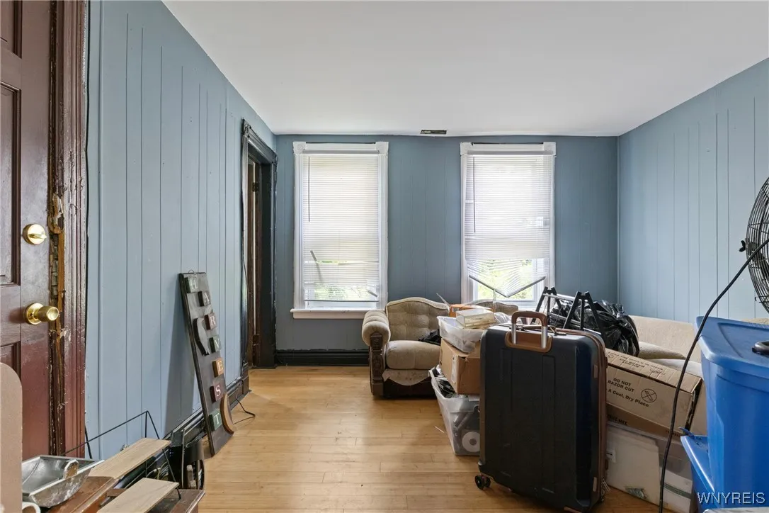 30 South Putnam Street W, Buffalo, New York 14213, Buffalo, New York 14213, 7 Bedrooms Bedrooms, ,3 BathroomsBathrooms,Residential,For Sale,30 South Putnam Street W, Buffalo, New York 14213,B1631921