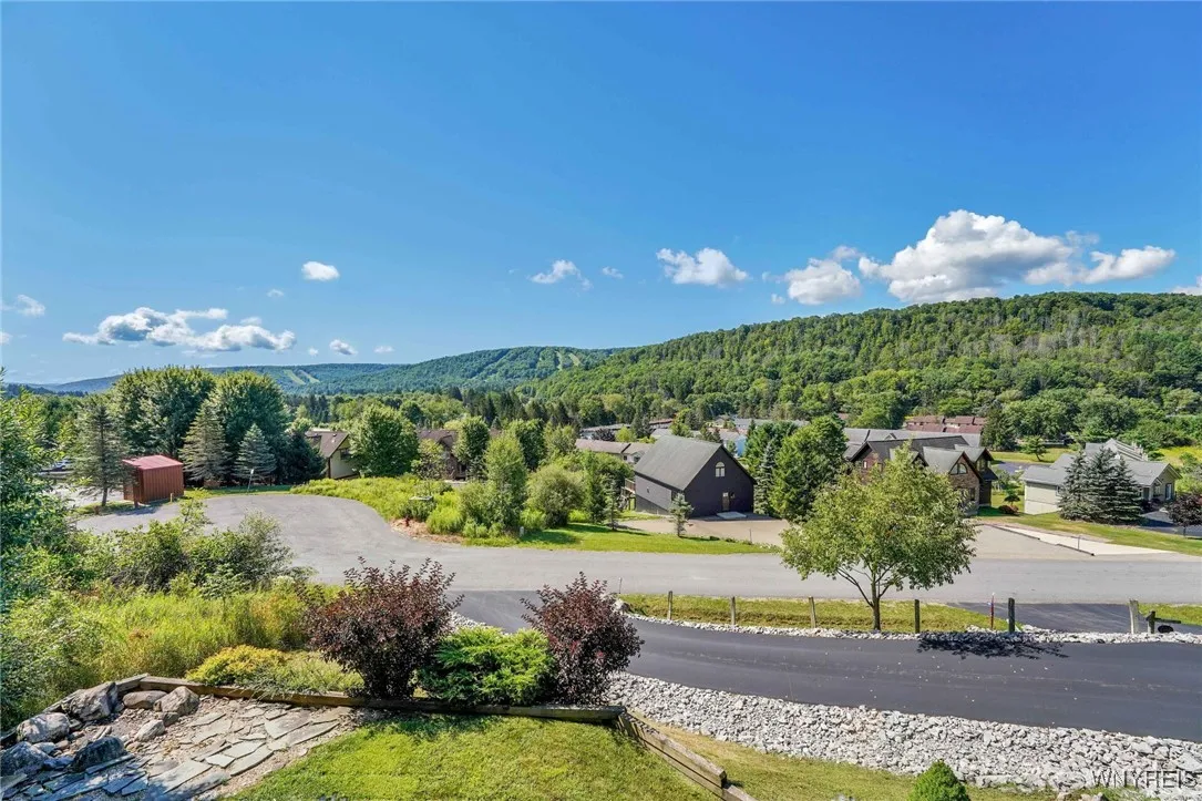 6383 Northwood Drive, Ellicottville, New York 1473, Ellicottville, New York 14731, 4 Bedrooms Bedrooms, 12 Rooms Rooms,3 BathroomsBathrooms,Residential,For Sale,6383 Northwood Drive, Ellicottville, New York 1473,B1632792