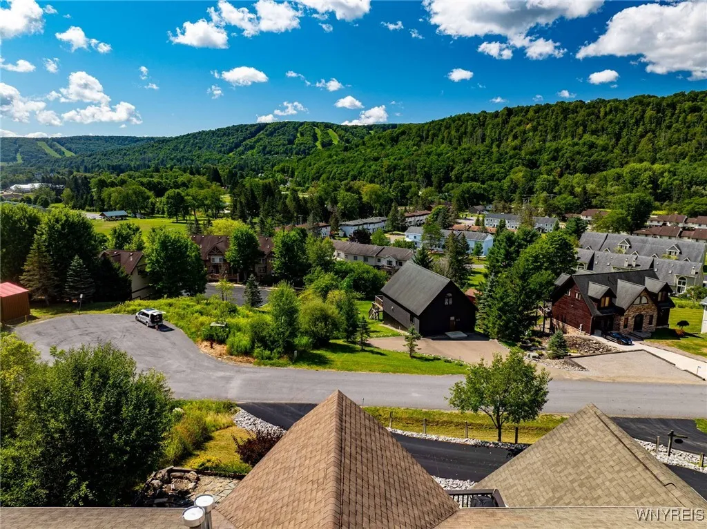6383 Northwood Drive, Ellicottville, New York 1473, Ellicottville, New York 14731, 4 Bedrooms Bedrooms, 12 Rooms Rooms,3 BathroomsBathrooms,Residential,For Sale,6383 Northwood Drive, Ellicottville, New York 1473,B1632792