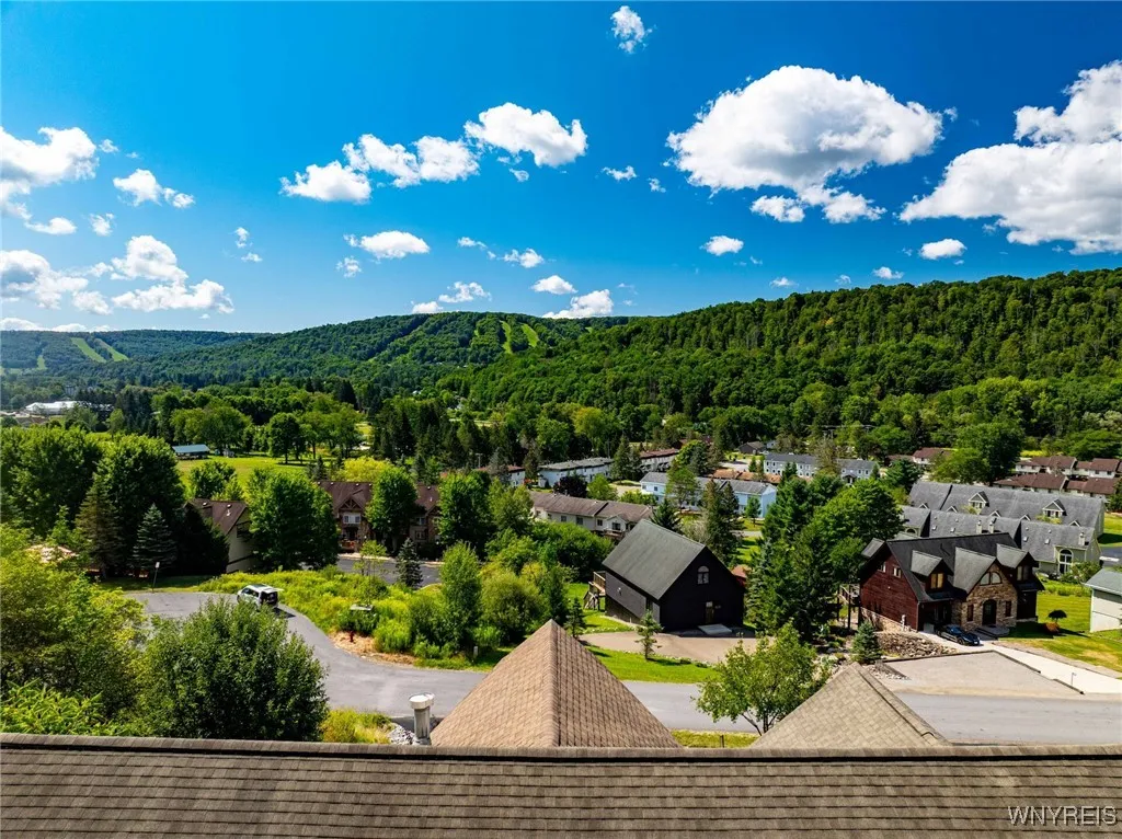 6383 Northwood Drive, Ellicottville, New York 1473, Ellicottville, New York 14731, 4 Bedrooms Bedrooms, 12 Rooms Rooms,3 BathroomsBathrooms,Residential,For Sale,6383 Northwood Drive, Ellicottville, New York 1473,B1632792