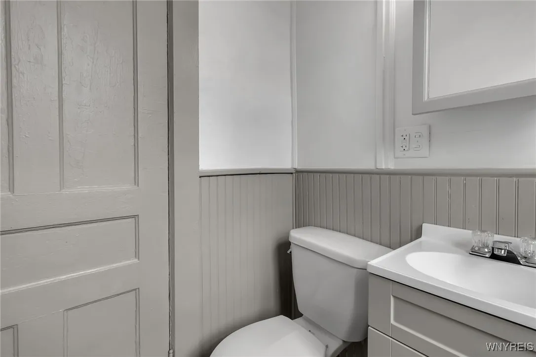 185 Potomac Avenue, Buffalo, New York 14213, Buffalo, New York 14213, 4 Bedrooms Bedrooms, ,2 BathroomsBathrooms,Residential,For Sale,185 Potomac Avenue, Buffalo, New York 14213,B1633228