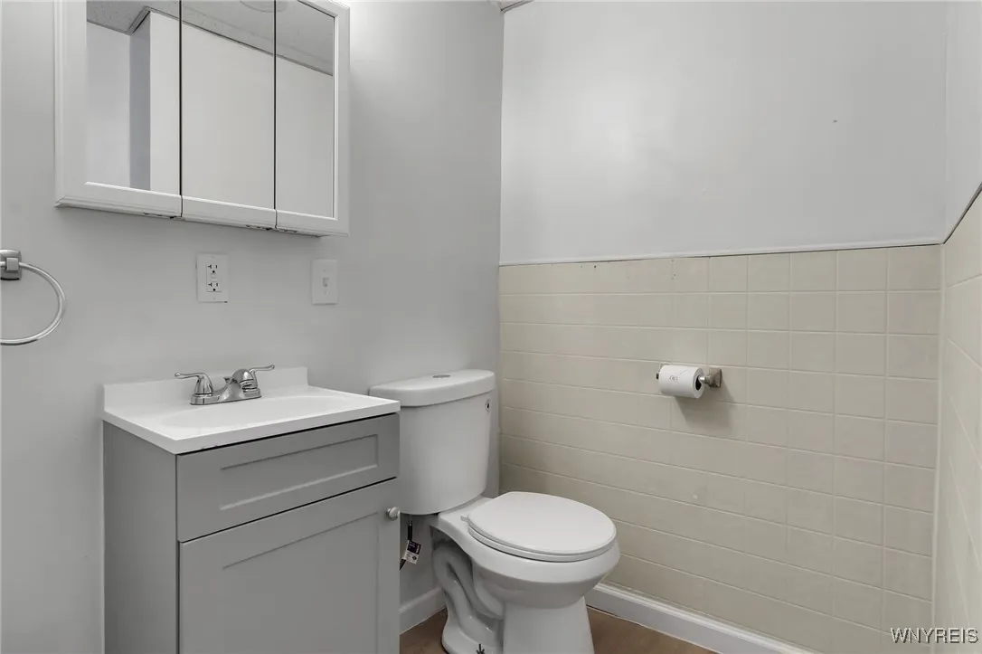 185 Potomac Avenue, Buffalo, New York 14213, Buffalo, New York 14213, 4 Bedrooms Bedrooms, ,2 BathroomsBathrooms,Residential,For Sale,185 Potomac Avenue, Buffalo, New York 14213,B1633228