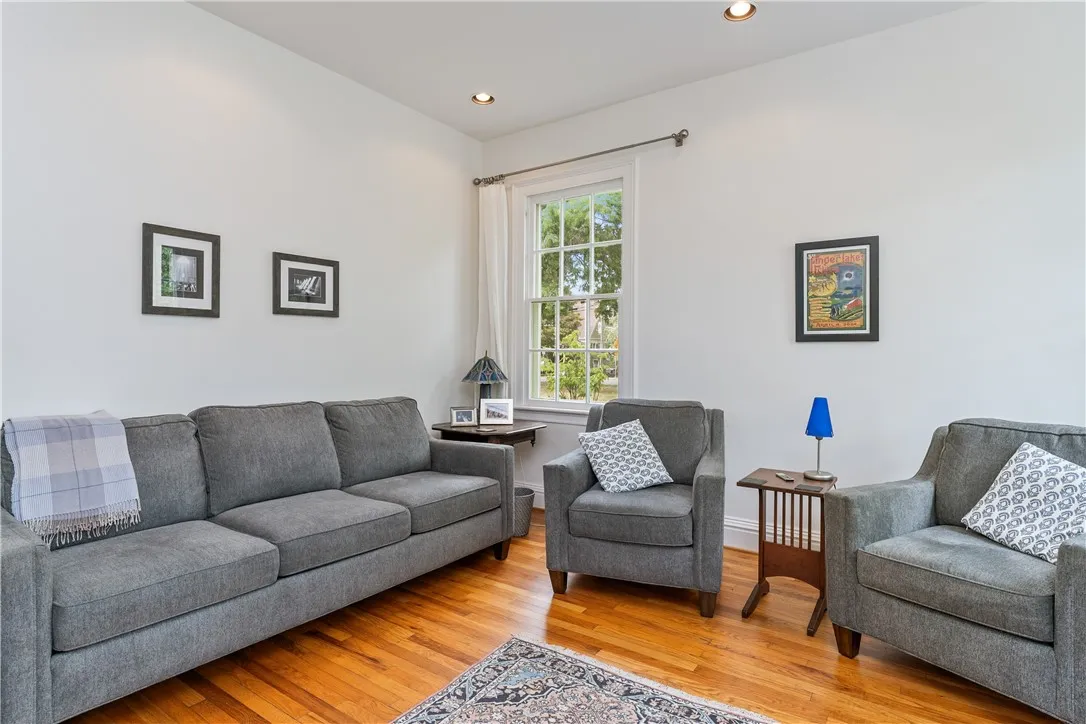 789 South Main Street, Geneva City, New York 14456, Geneva City, New York 14456, 5 Bedrooms Bedrooms, 14 Rooms Rooms,3 BathroomsBathrooms,Residential,For Sale,789 South Main Street, Geneva City, New York 14456,R1633397