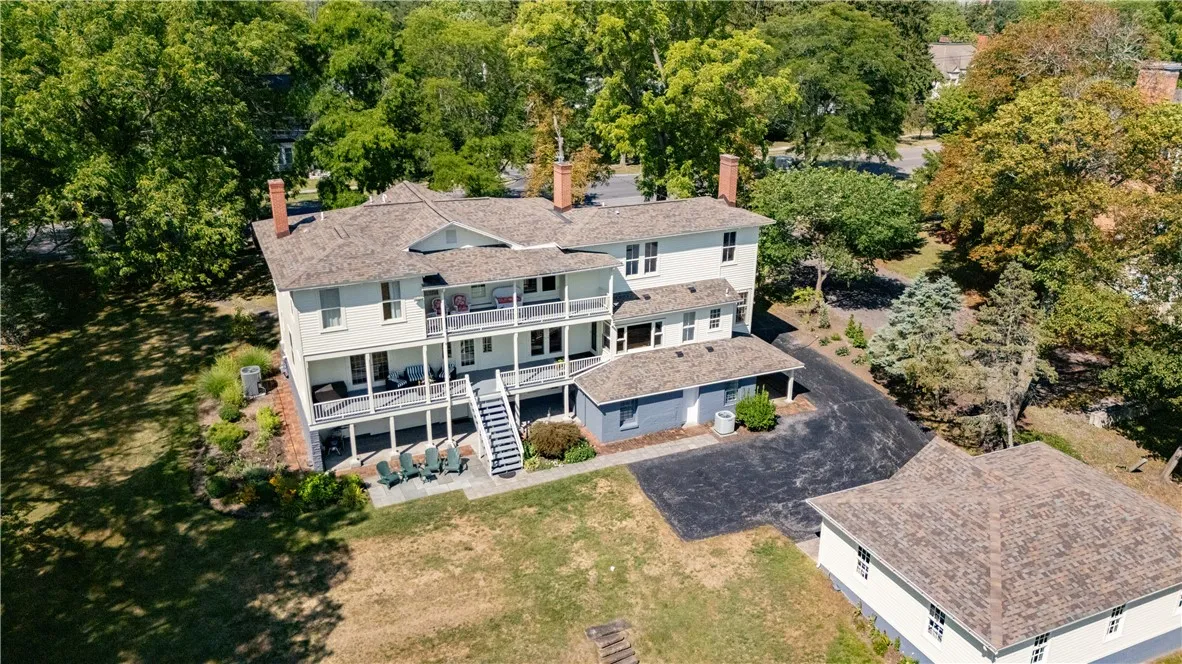 789 South Main Street, Geneva City, New York 14456, Geneva City, New York 14456, 5 Bedrooms Bedrooms, 14 Rooms Rooms,3 BathroomsBathrooms,Residential,For Sale,789 South Main Street, Geneva City, New York 14456,R1633397